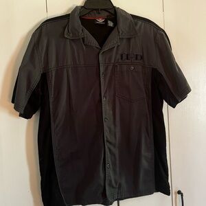 Men’s button up Harley Davidson shirt